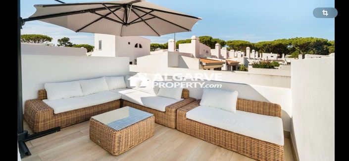 Image No.11-3 Bed Townhouse for sale