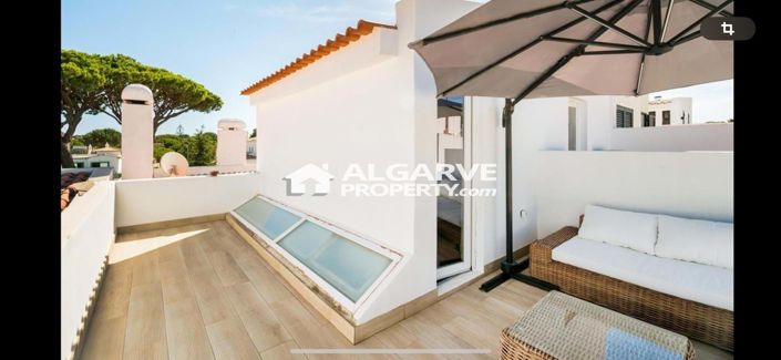 Image No.12-3 Bed Townhouse for sale