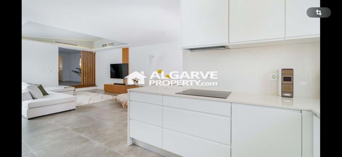 Image No.23-3 Bed Townhouse for sale