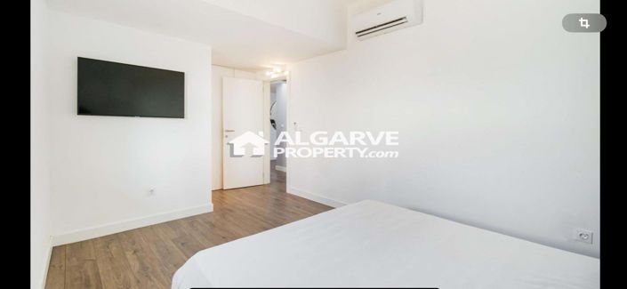 Image No.30-3 Bed Townhouse for sale