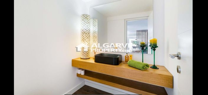 Image No.35-3 Bed Townhouse for sale