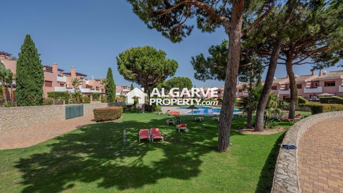 Image No.1-4 Bed Townhouse for sale