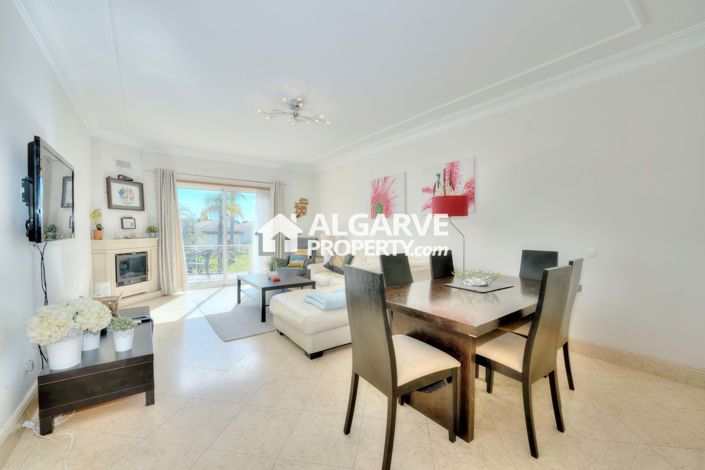 Image No.2-4 Bed Semi-Detached for sale