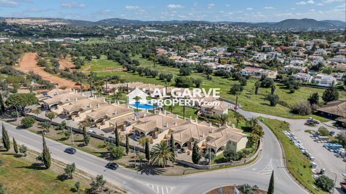 Image No.29-4 Bed Semi-Detached for sale