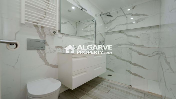 Image No.16-2 Bed Villa for sale