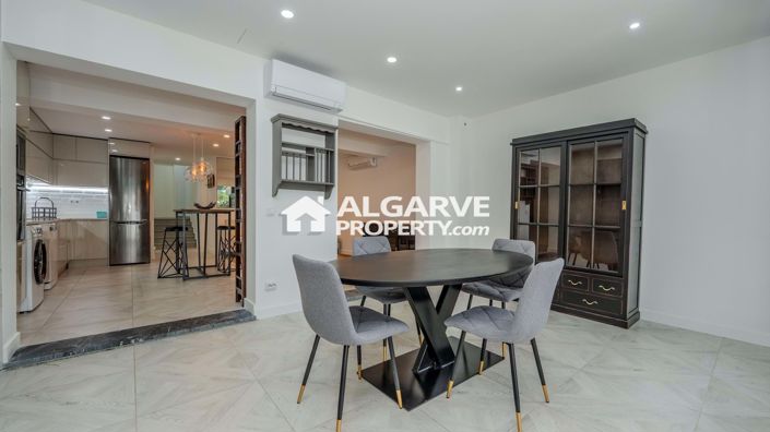 Image No.8-2 Bed Villa for sale