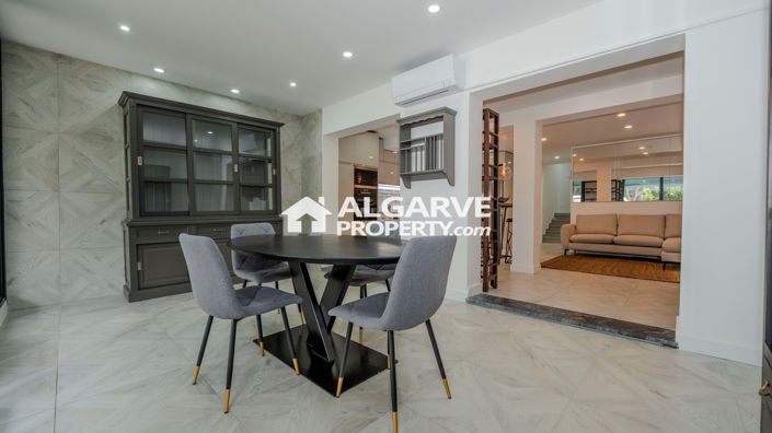 Image No.9-2 Bed Villa for sale