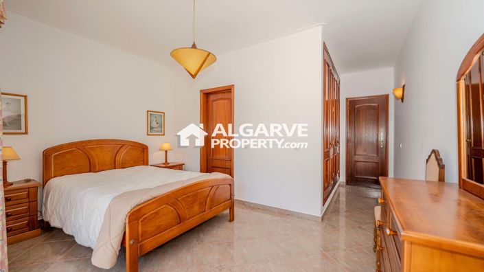 Image No.22-2 Bed Apartment for sale