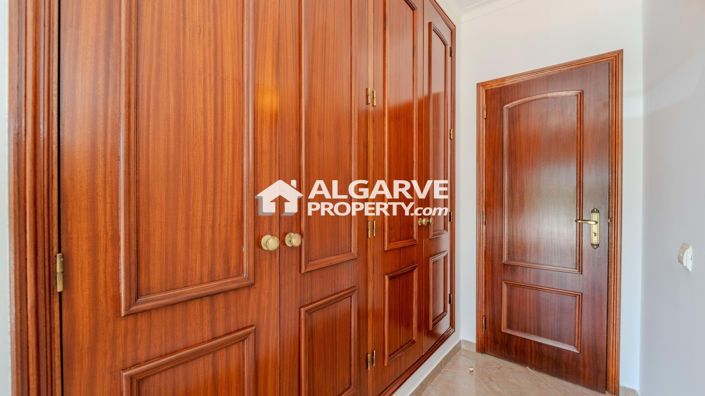 Image No.23-2 Bed Apartment for sale