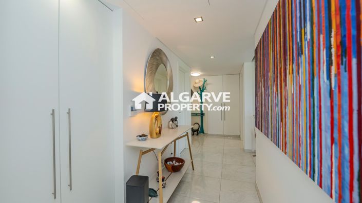 Image No.14-3 Bed Apartment for sale