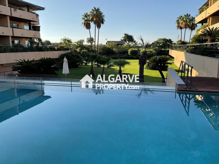 Image No.19-3 Bed Apartment for sale