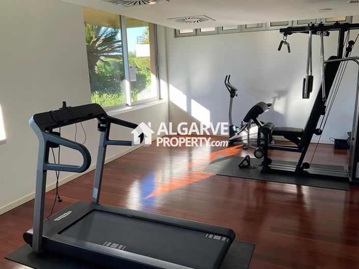 Image No.20-3 Bed Apartment for sale