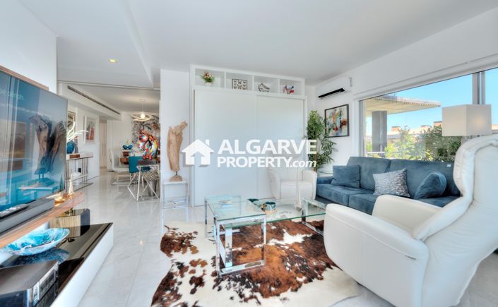 Image No.10-3 Bed Apartment for sale