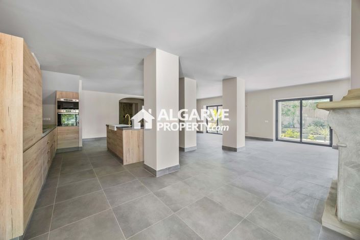 Image No.17-4 Bed Villa for sale