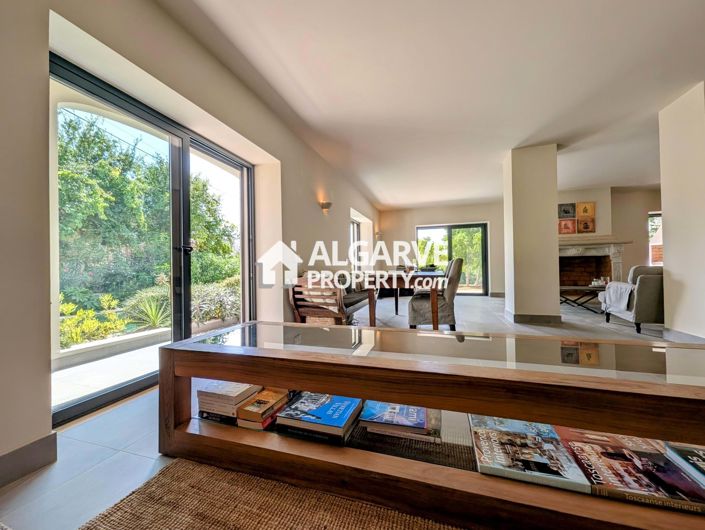 Image No.3-4 Bed Villa for sale