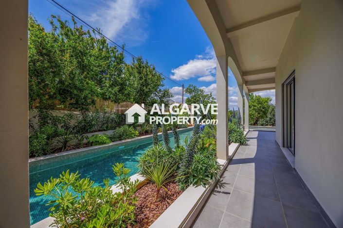 Image No.35-4 Bed Villa for sale