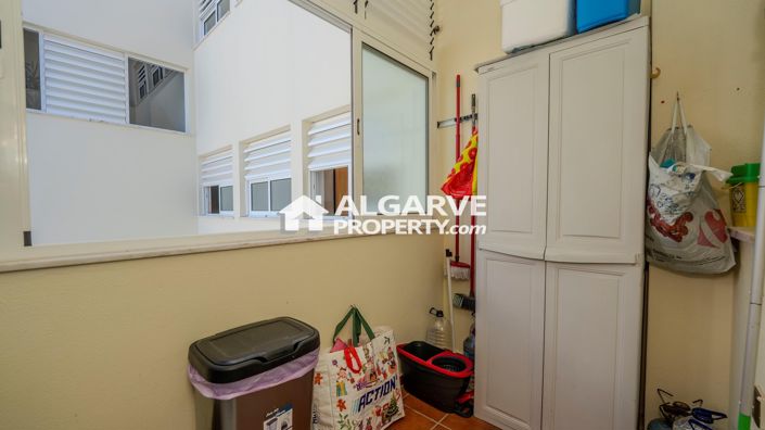 Image No.20-2 Bed Apartment for sale