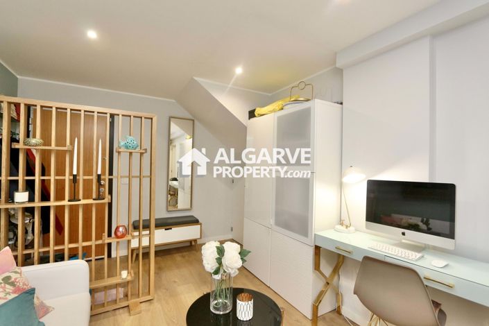 Image No.36-4 Bed Semi-Detached for sale