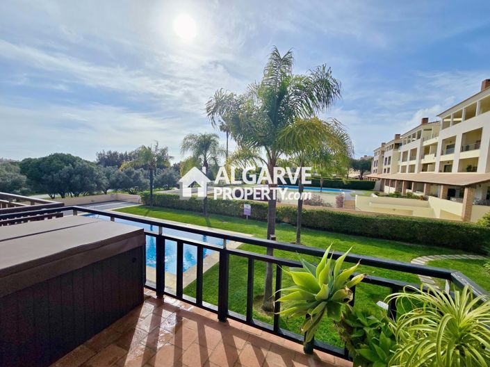 Image No.45-4 Bed Semi-Detached for sale