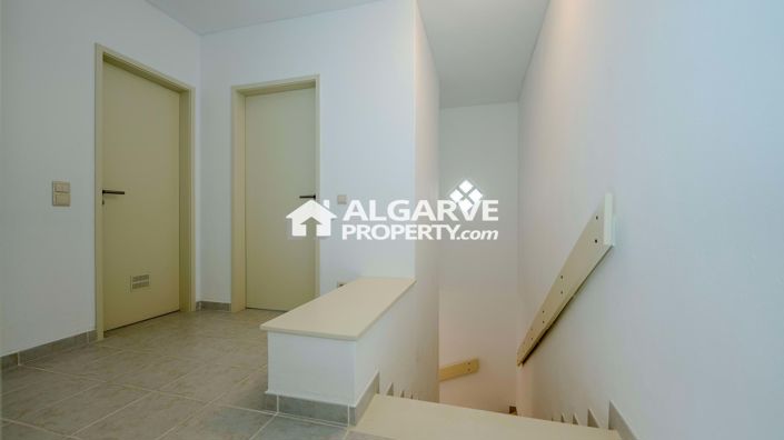 Image No.14-3 Bed Villa for sale