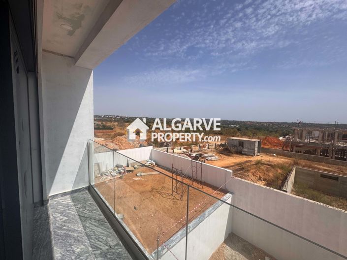 Image No.13-4 Bed Villa for sale