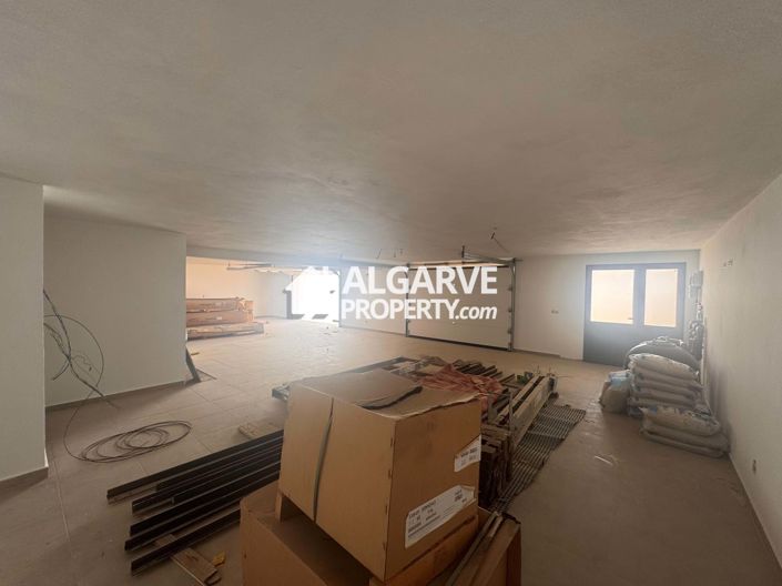 Image No.33-4 Bed Villa for sale