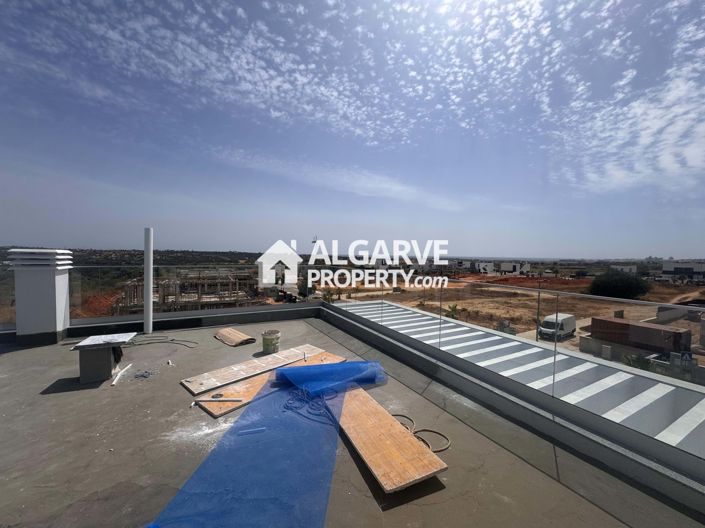 Image No.4-4 Bed Villa for sale