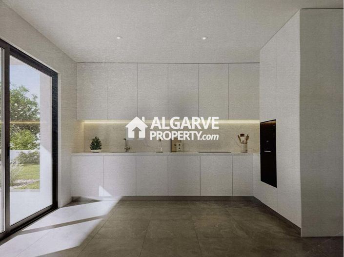 Image No.44-4 Bed Villa for sale