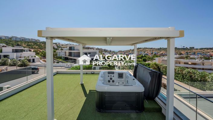 Image No.27-4 Bed Semi-Detached for sale