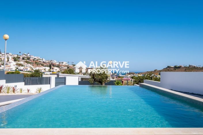 Image No.41-4 Bed Semi-Detached for sale