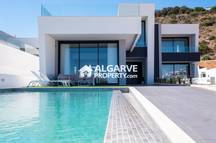 Image No.44-4 Bed Semi-Detached for sale