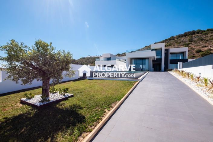 Image No.9-4 Bed Semi-Detached for sale