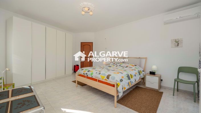 Image No.24-6 Bed Villa for sale