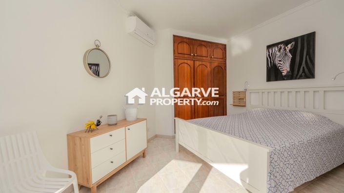 Image No.26-6 Bed Villa for sale