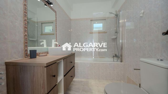 Image No.27-6 Bed Villa for sale