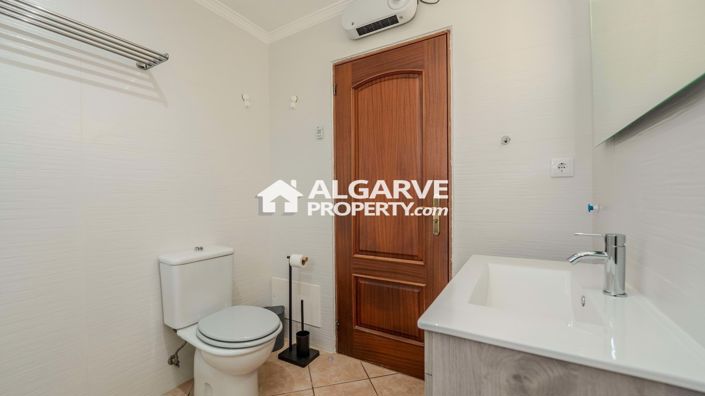 Image No.36-6 Bed Villa for sale