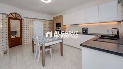 3-12277-78d1f4f8b6655591b02d22fabb36a692d73cc