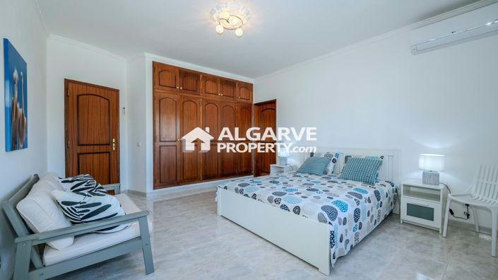 Image No.5-6 Bed Villa for sale