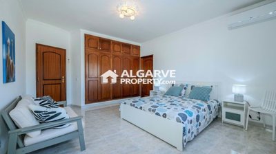 3-12277-78d1f4f8b6655591b02d22fabb36a692d73cc