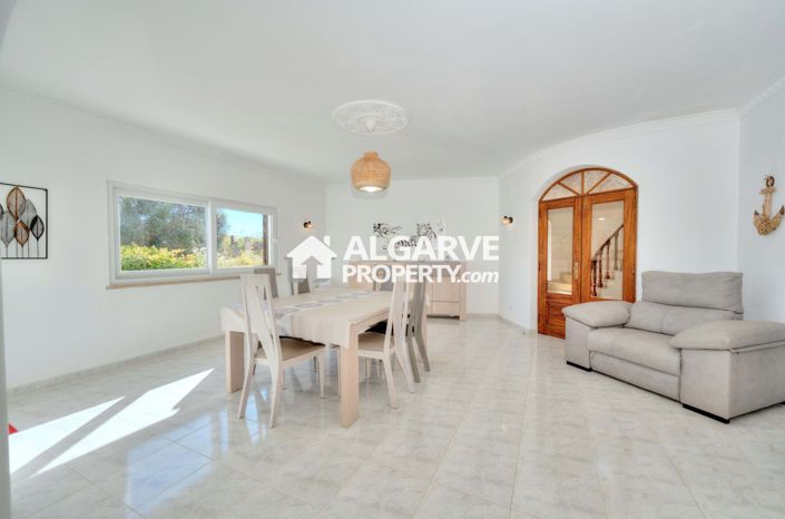 Image No.6-6 Bed Villa for sale