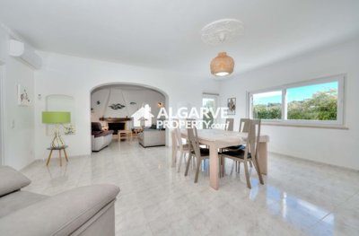 3-12277-78d1f4f8b6655591b02d22fabb36a692d73cc