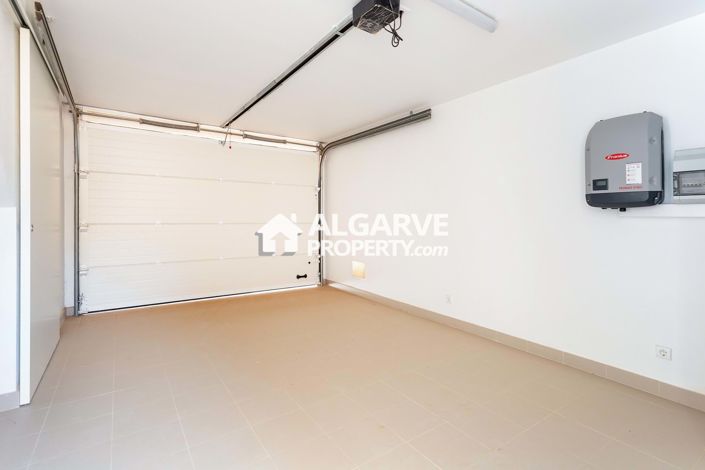 Image No.25-3 Bed Semi-Detached for sale