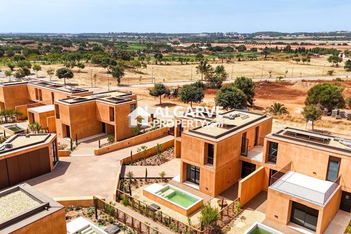 Image No.36-3 Bed Semi-Detached for sale