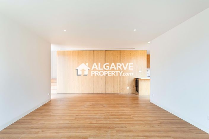 Image No.5-3 Bed Semi-Detached for sale