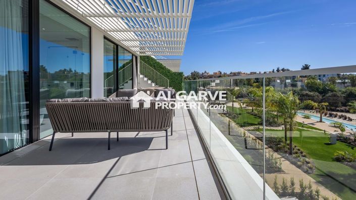 Image No.10-3 Bed Apartment for sale