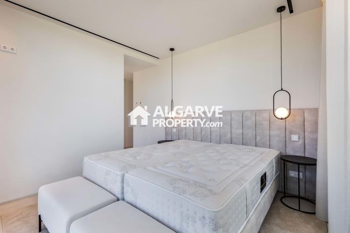 Image No.32-3 Bed Apartment for sale