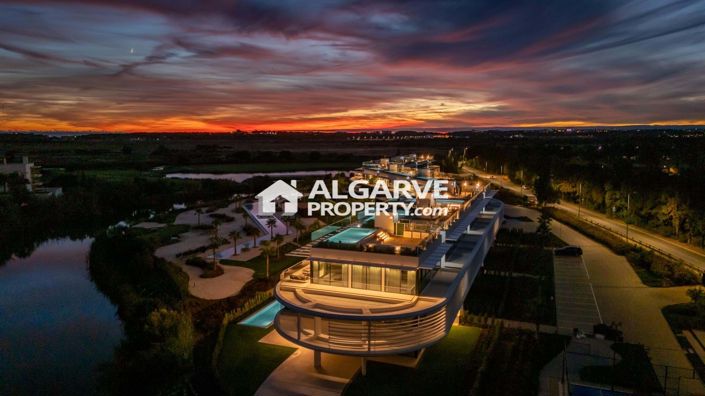 Image No.40-3 Bed Apartment for sale