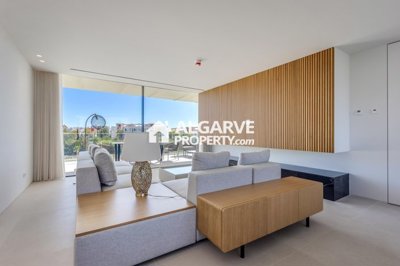 3-8423-78d1f4f8b6655591b02d22fabb36a692d73cca