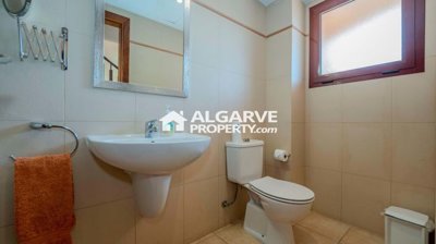 3-12149-78d1f4f8b6655591b02d22fabb36a692d73cc