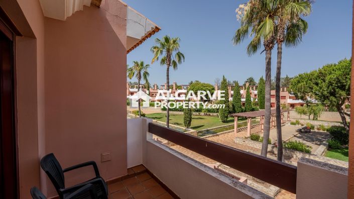 Image No.24-4 Bed Townhouse for sale